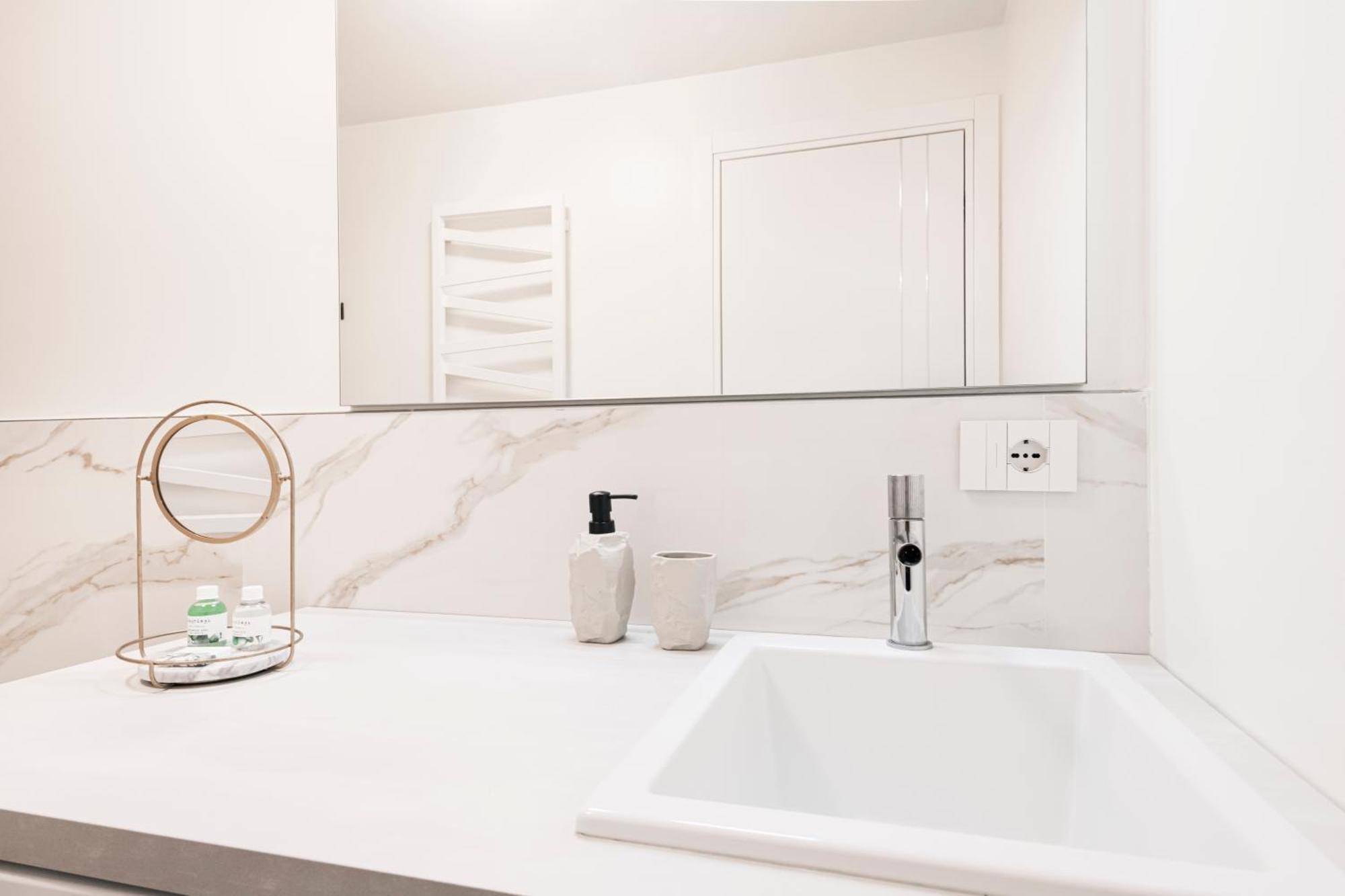 شقة Easylife - Design And Relax In The Heart Of ميلان المظهر الخارجي الصورة